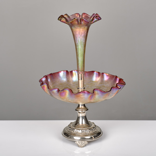 BORDSUPPSATS. Nickel och glas. Omkring 1900.