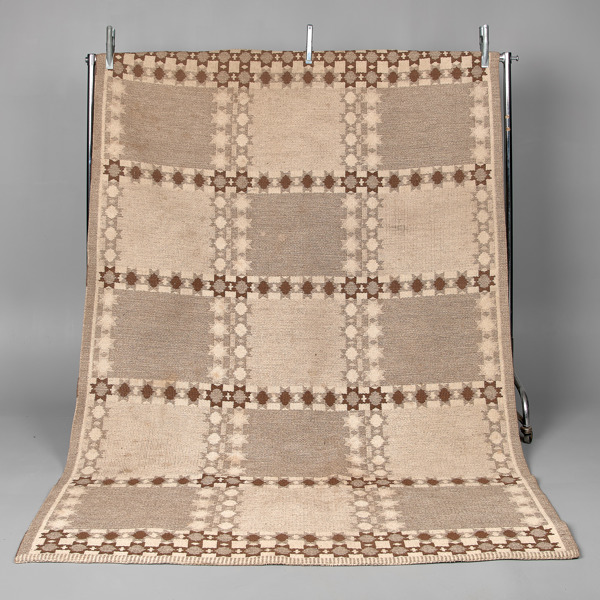 INGRID DESSAU. Tillskriven. Matta. Dubbelvävd. Kasthall. 1900-talets mitt.
