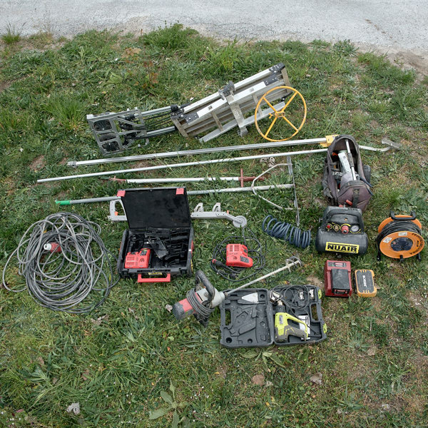 PARTI. Kompressor, lättmetallbord, kabel mm.