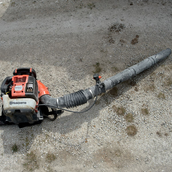 LÖVBLÅS. Ryggburen. Husqvarna. 580BTS.