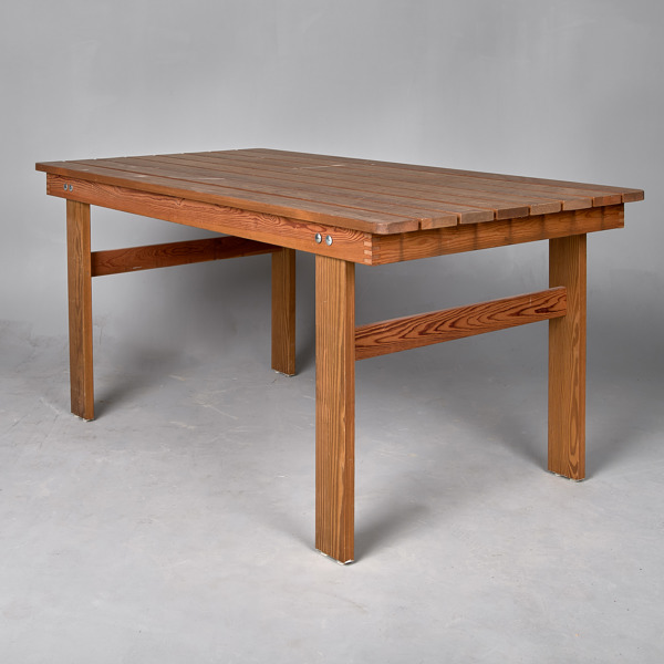 TRÄDGÅRDSBORD. Furu. 1960-70-tal.