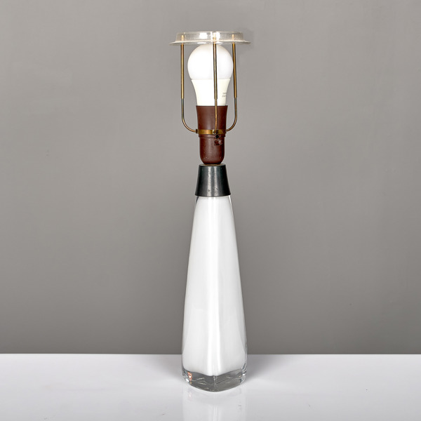 CARL FAFERLUND. Bordslampa. Orrefors.