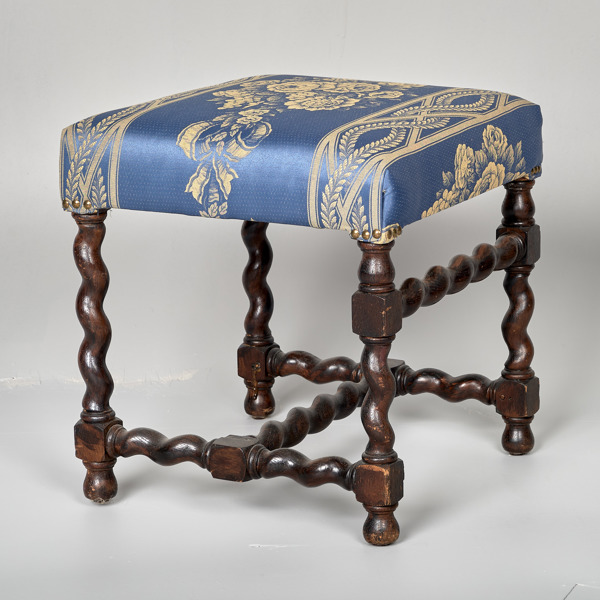 PALL. Barockstil. 1900-talets början.