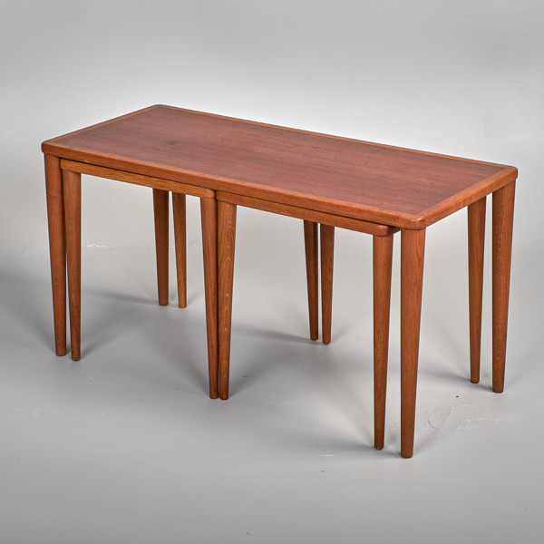 SATSBORD. Teak. 3 delar. 1960-tal.