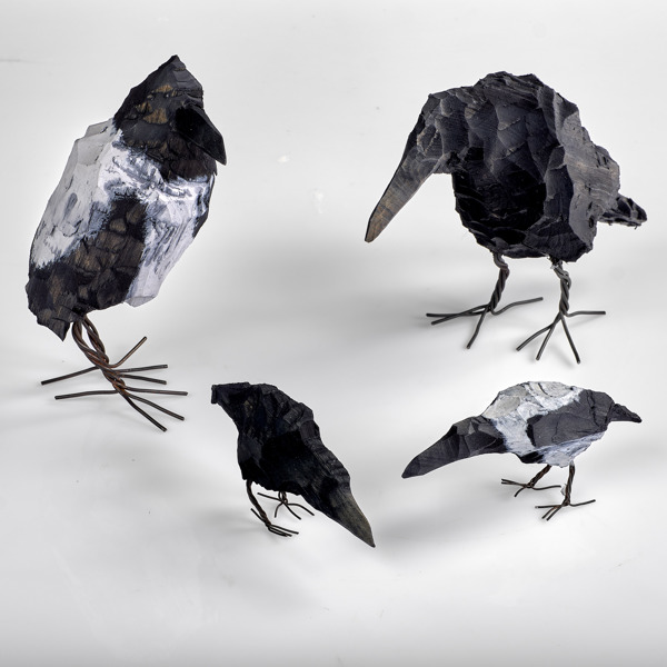 MIKAEL NILSSON. 4 stycken kråkor. Svart kol. 