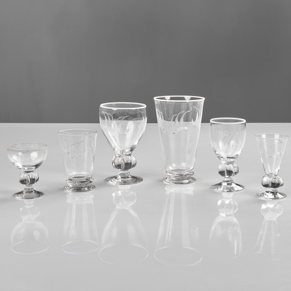 BENGT ORUP. Glasservis. Uarda. Johansfors. 65 delar.