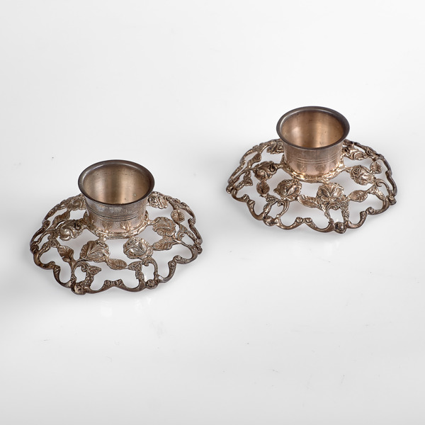 LJUSSTAKAR. 1 par. Silver. Rosdekor. 