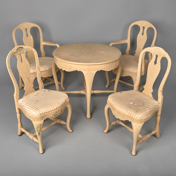 SALONGSGRUPP. Bord + 2 stolar + 2 karmstolar. Björk. 1920-tal.