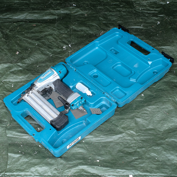 DYCKERTPISTOL. Makita.