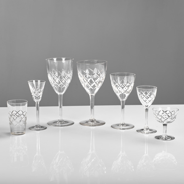 FRITZ KALLENBERG. Glasservis. Bror. Kosta Boda. 46 delar.