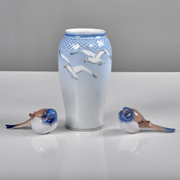 BING & GRÖNDAHL. Vas. Blå måsen. 2 fåglar. Optimisten och pessimisten.