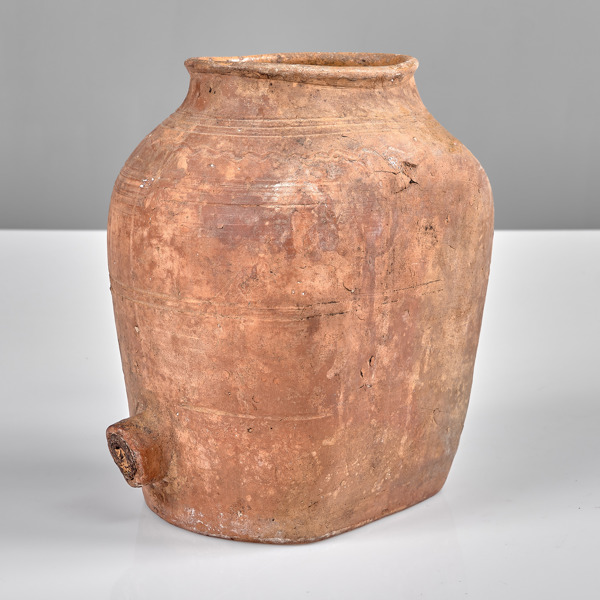 LERKRUS. Antik. Troligen medehavet.