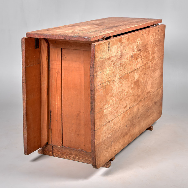 SLAGBORD. Furu. 1800-tal.