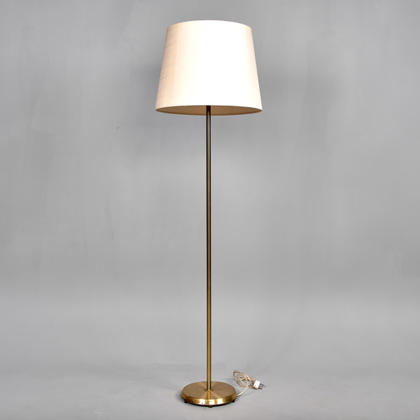 GOLVLAMPA. Uplight och 2 riktade lampor. Fagerhults Ljusarmatur. 