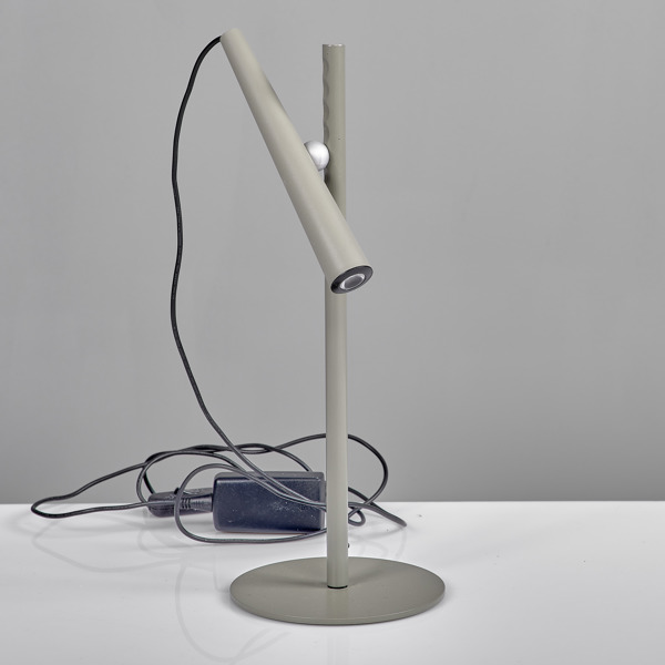 GIUULIO LACCHETTI. Bordslampa. Magneto Lettura. Foscarini, Italien.