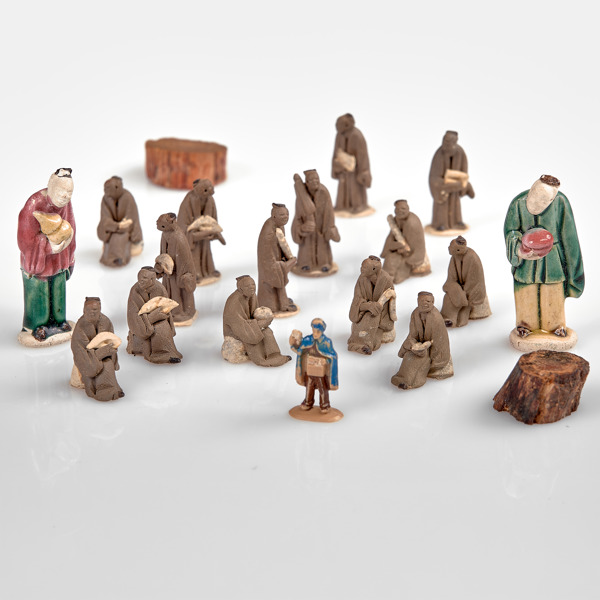 MINIATYRFIGURER. Lergods. Kina. 1930-tal.