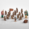 MINIATYRFIGURER. Lergods. Kina. 1930-tal.