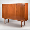 SKÅP. Mahogny. Hugo Troeds, Bjärnum. 1950-60-tal.