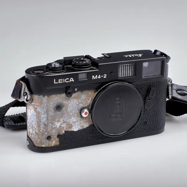 KAMERA. Leica M4-2. Canada. Serienummer 1525539. 1979. LEICA WINDER. M4-2. Serienummer 14227. Ljusmätare Sekonic.
