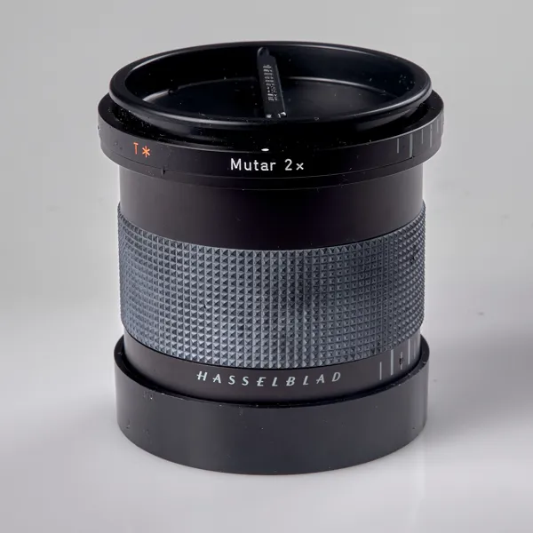 Telekonverter. Hasselblad. Carl Zeiss. T* Mutar 2x. Serienummer 7112832.