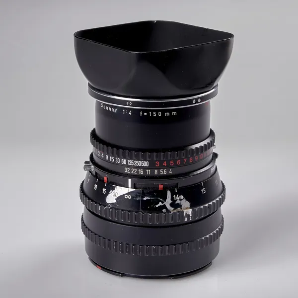 OBJEKTIV. Hasselblad. Sonnar 1:4 f=150 mm T* Carl Zeiss Nr6205928. Cirka 1980.
