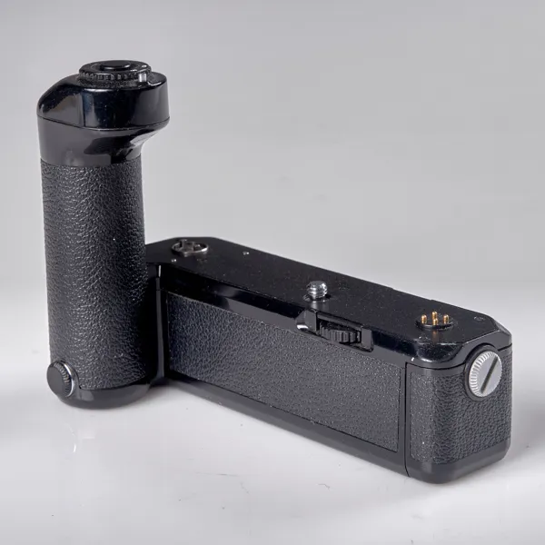 MOTORDRIVE. Nikon. MD-12. 188324. 1980-83.