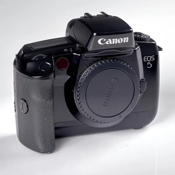 KAMERA. Canon EOS 5. Serienummer 1802622. 1990-tal.