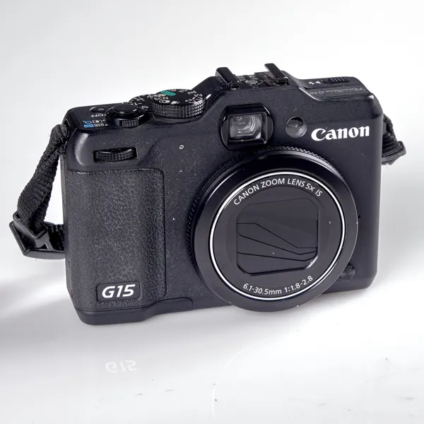 KAMERA. Canon PowerShot G15. 2012.