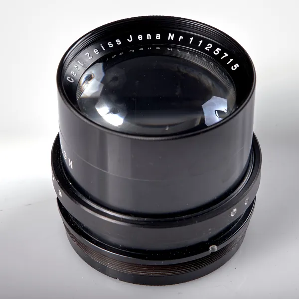 OBJEKTIV. Carl Zeiss Jena Biotessar 1:2,8 f=13,5 cm Nr 1125715. 1930.