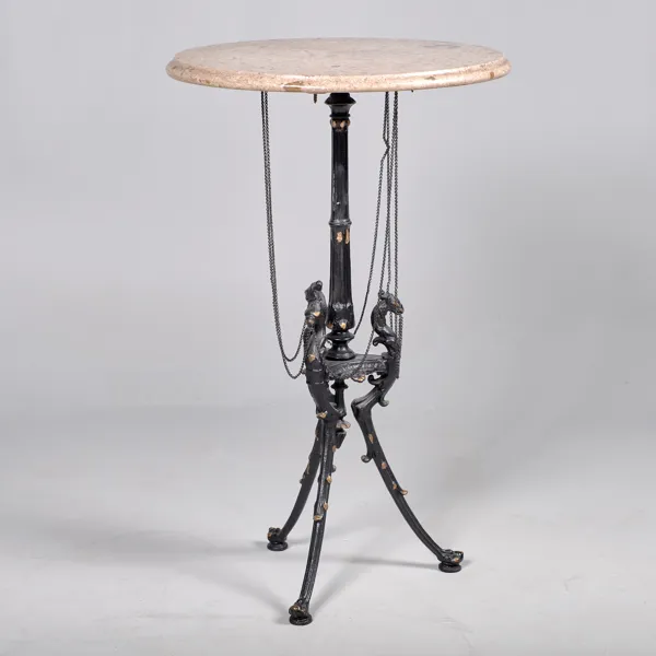 BORD. Gjutjärn med marmorskiva. Omkring 1900.