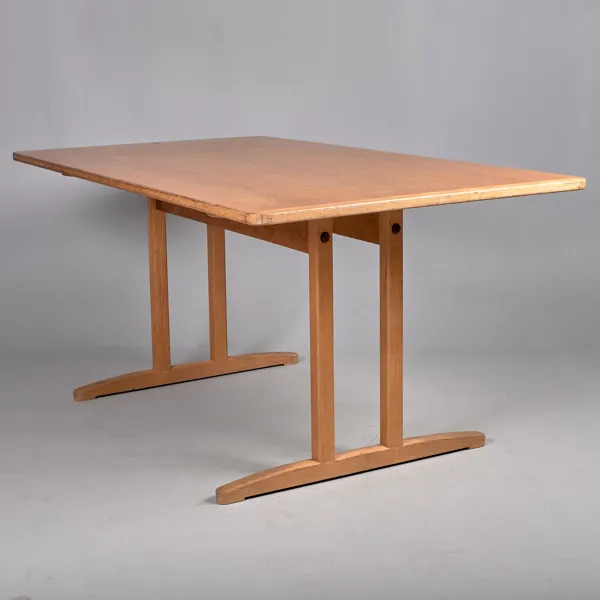 BÖRGE MOGENSEN. Bord. Ek. Shaker. Modell C18. FDB Möbler. 1950-60-tal.
