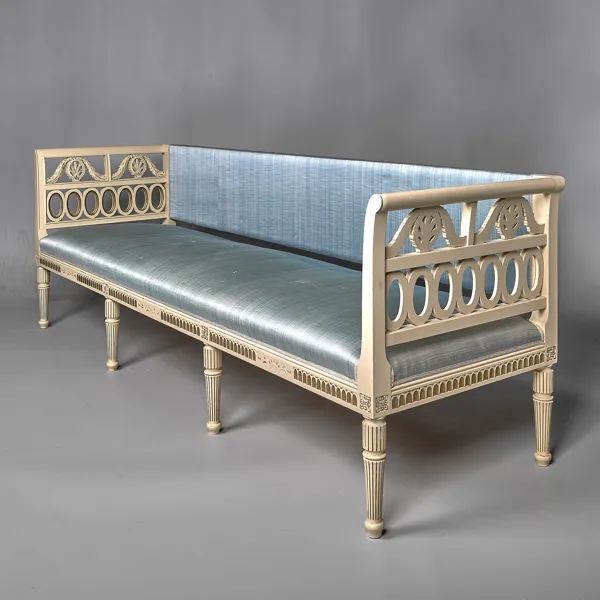 SOFFA. Gustaviansk stil. Lindome. 1900-talets mitt.
