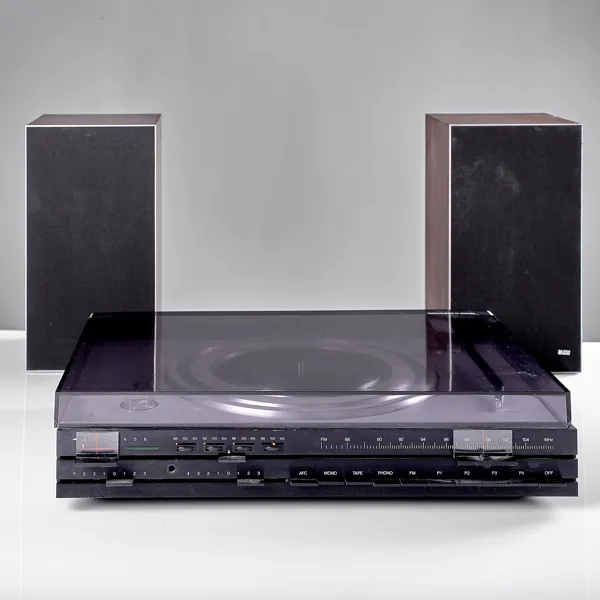 BANG & OLUFSEN. Skivspelare Beocenter 1800 + Beovox 1702.