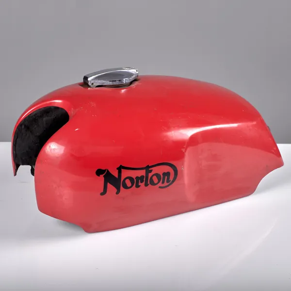 BENSINTANK. Norton. Glasfiber.