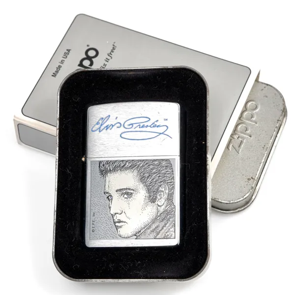 TÄNDARE ZIPPO. Elvis Presley. Stars of Hollywood. 2001.