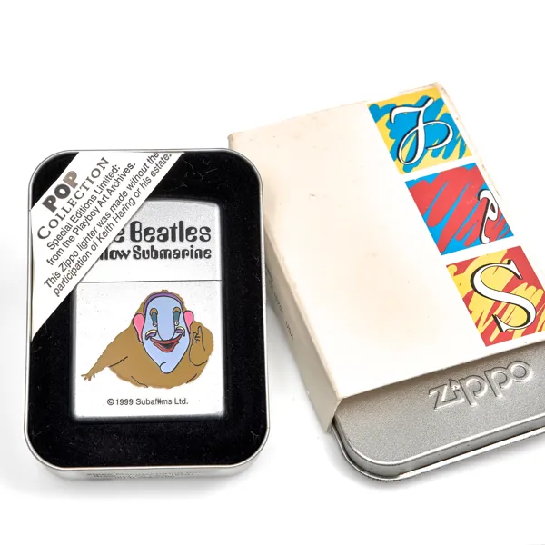 TÄNDARE ZIPPO. The Beatles. Yellow Submarine. TV Man. Jeremy Hillary Boob Edition. 2000.