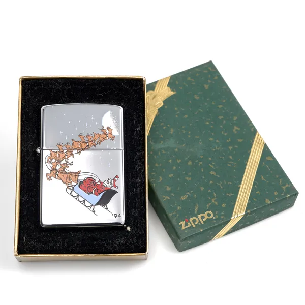TÄNDARE ZIPPO. Santa´s Sleigh and Reindeer. Holiday Edition. 1994.