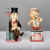 CHARLEY WEAVER BARTENDER. B/O Rosko Toys. Japan. 1962 och GOOD TIME CHARLIE. Bordslampa. Japan. 1960-tal.